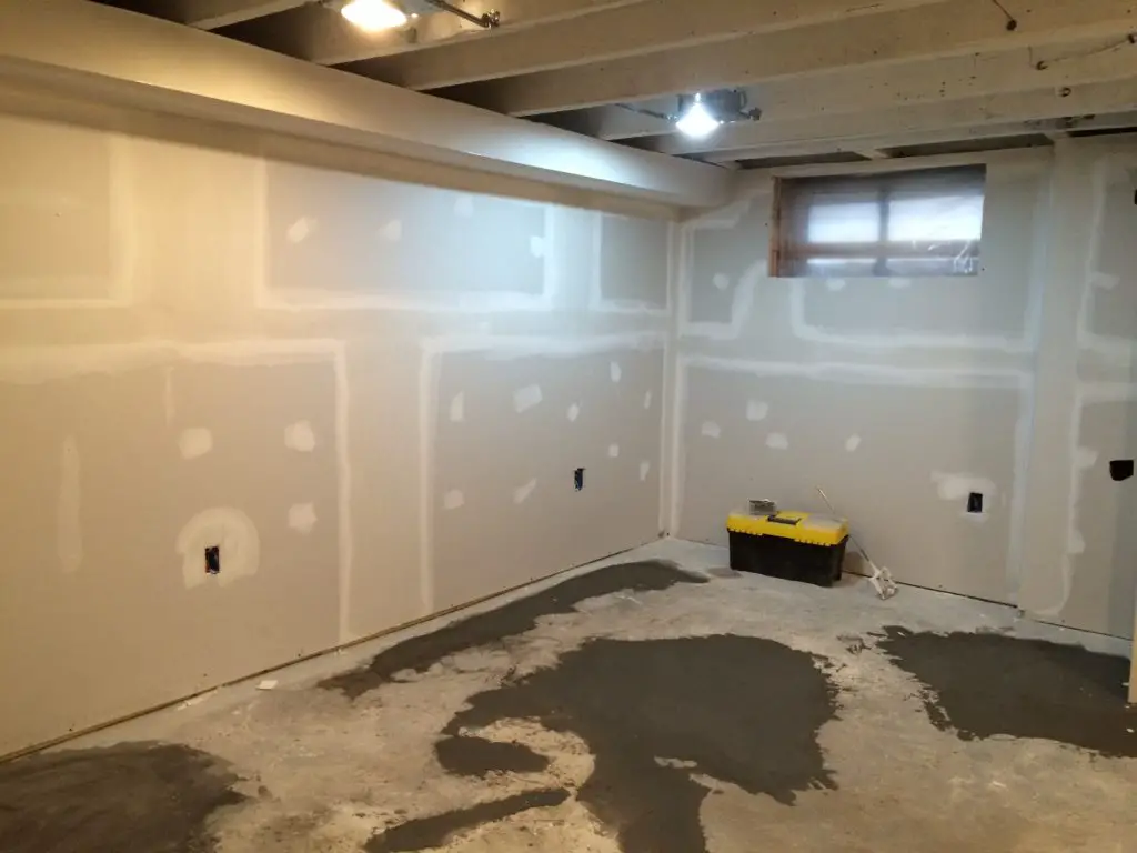Prepping basement floors for faux wood tiles | EffieRow.com
#basementfloors #fauxwoodtile #basementtilefloors #basementwoodfloors