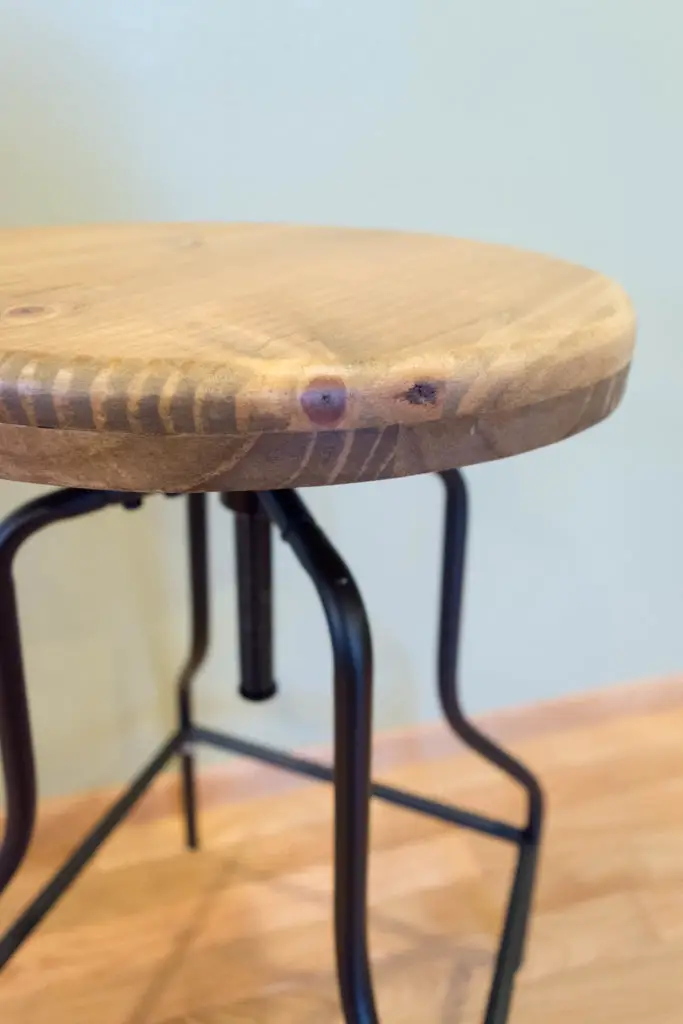 Simple facelift for cheap barstools: replace the seats with wood