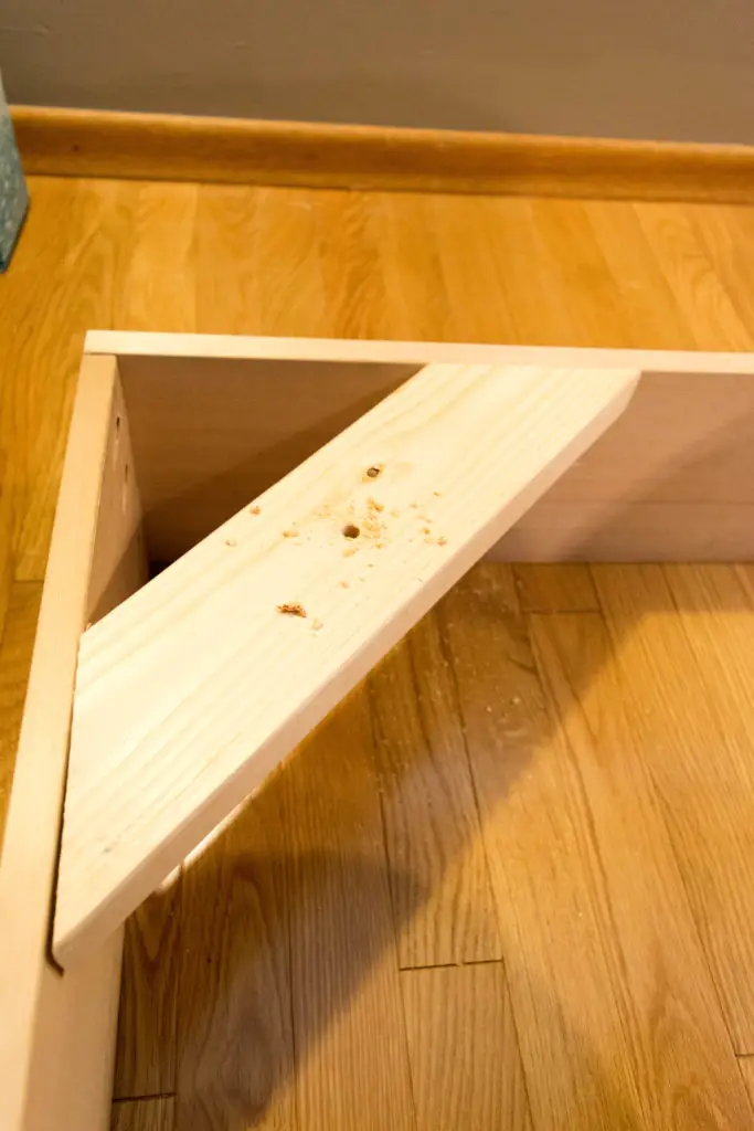 How to recess furniture legs on a bed - DIY midcentury modern bed frame