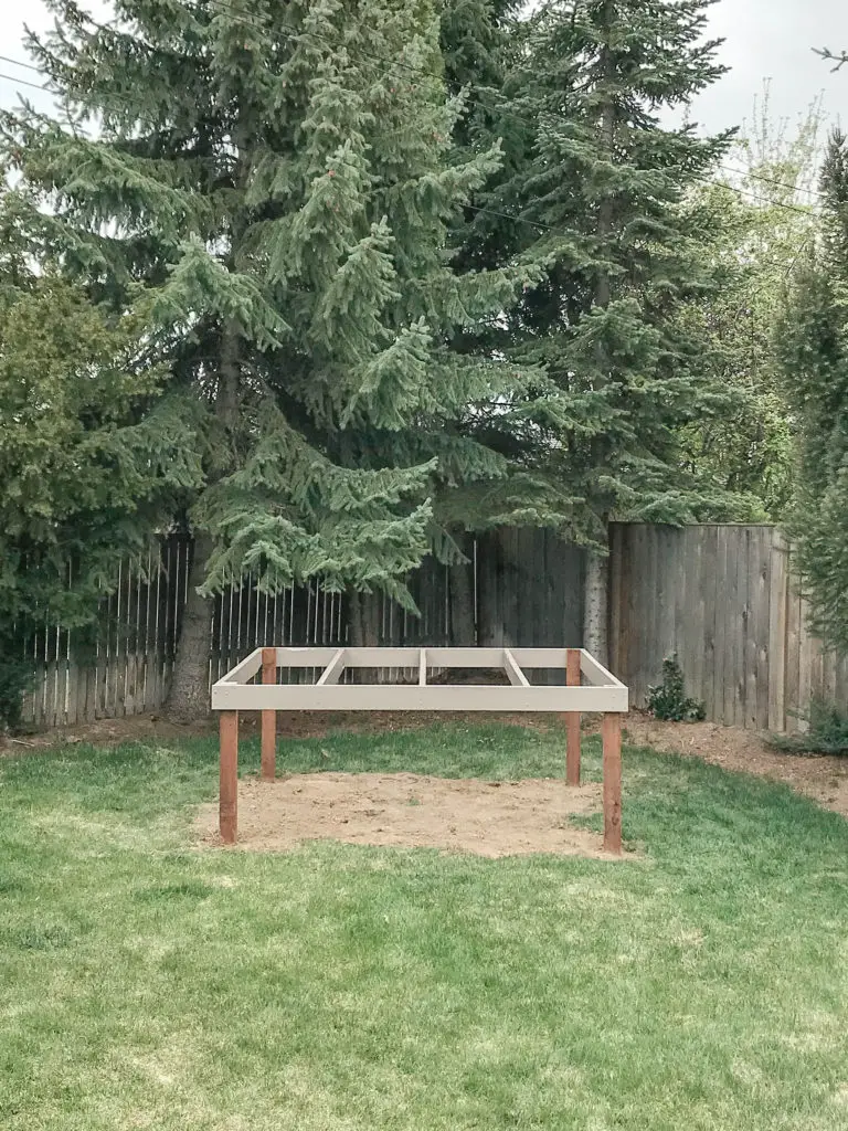 Simple instructions for a DIY playhouse deck. 