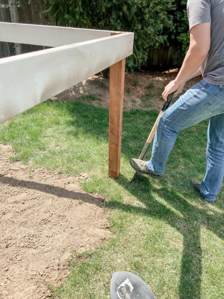 Installing a playhouse deck in the backyard | EffieRow.com