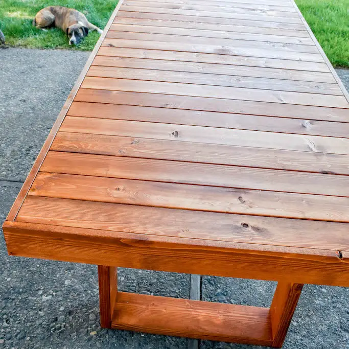 Staining our Modern Patio Table Effie Row