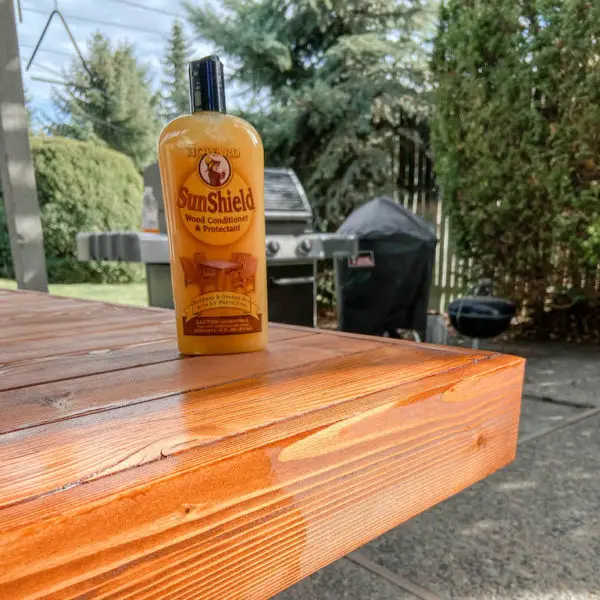 Refinishing our Modern DIY Patio Table